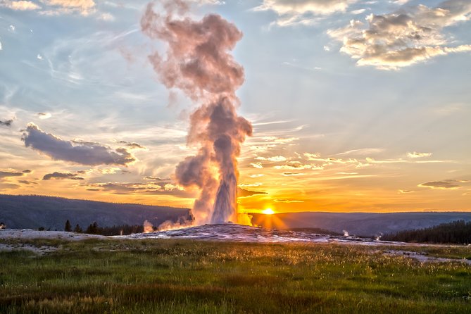 From Jackson Hole: Yellowstone Old Faithful, Waterfalls and Wildlife Day Tour - Fountain Paint Pot and Yellowstone’s geothermal story