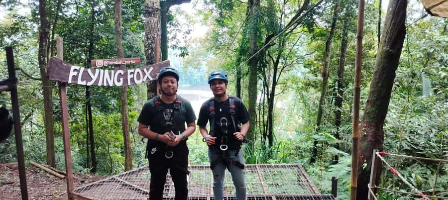 From Jakarta: Situ Gunung Suspension Bridge & Waterfall Tour - Sundanese music along the trail