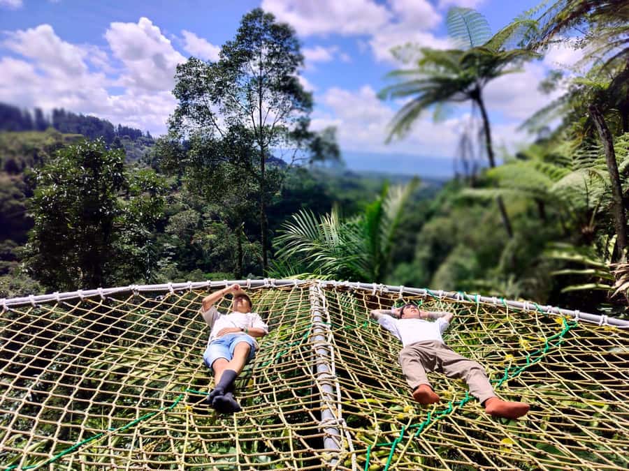 From Jakarta: Situ Gunung Suspension Bridge & Waterfall Tour - A quieter stop at the lake