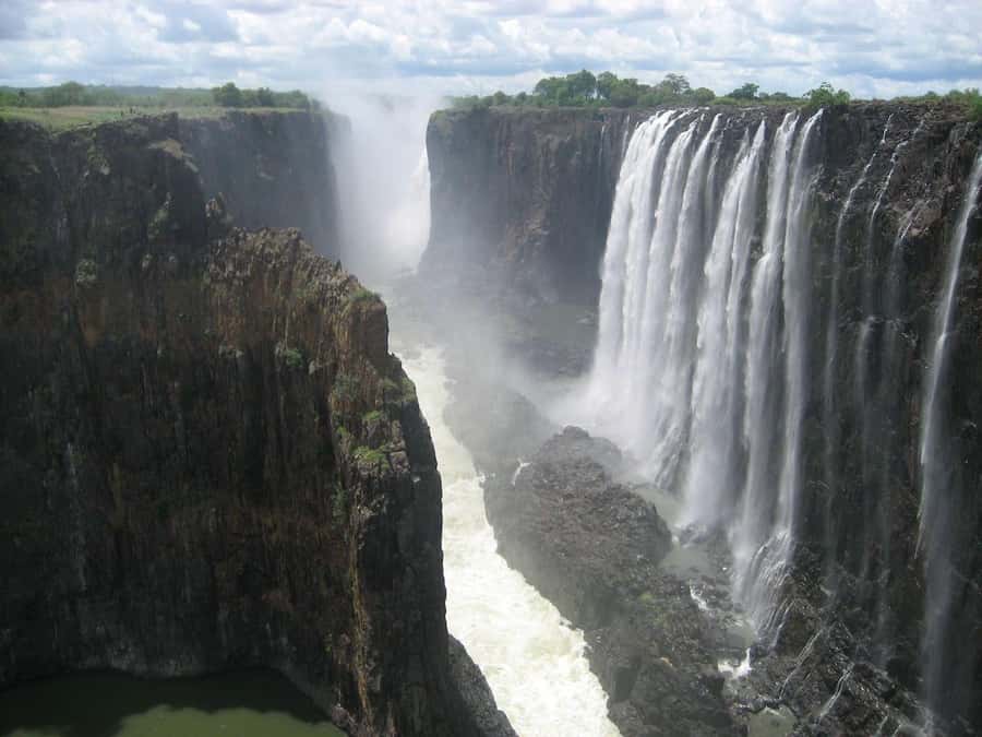 From Kasane: Victoria Falls Day Trip (Zimbabwe side) - First views of the falls and Devil’s Cataract