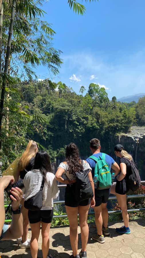 From Malang: Tumpak Sewu Waterfall Sharing Tour - What to bring for a safer, easier day