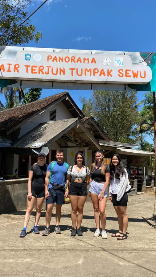 From Malang: Tumpak Sewu Waterfall Sharing Tour - Who will enjoy this tour most