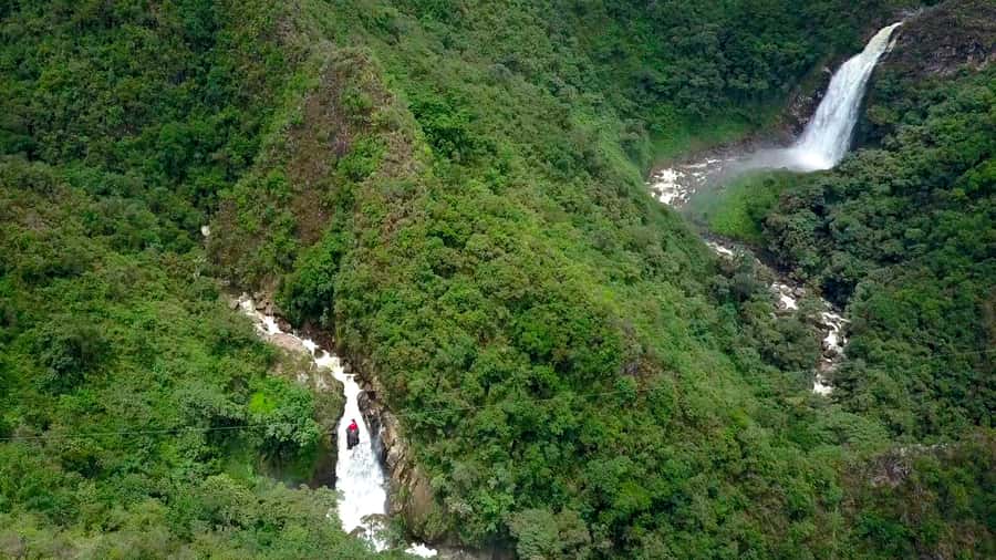 From Medellín: Dream Hammocks, Zipline, & Waterfall Day Trip - The final zipline and walk back