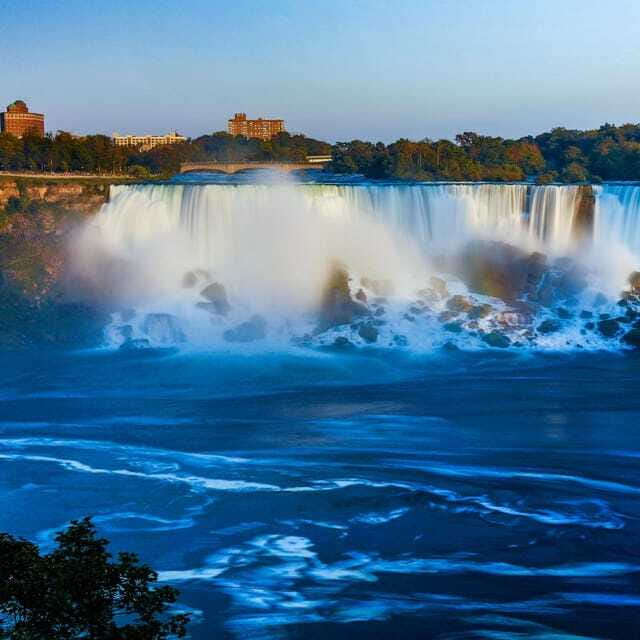 From New York City: Niagara Falls Guided Tour - Cave of the Winds and the wettest part of the day