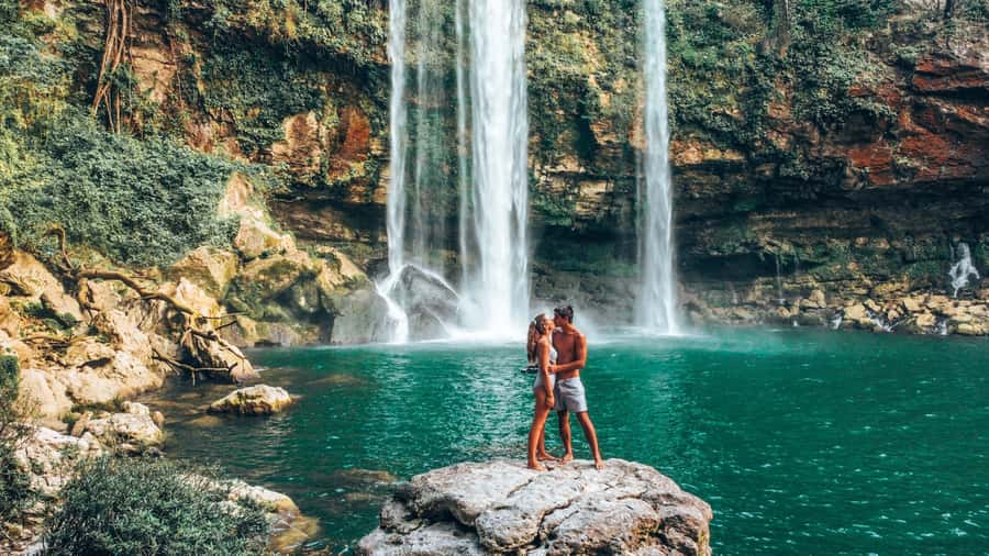 From Palenque: Ruins and waterfalls of Misol-ha & Agua Azul - Why this Chiapas day trip works