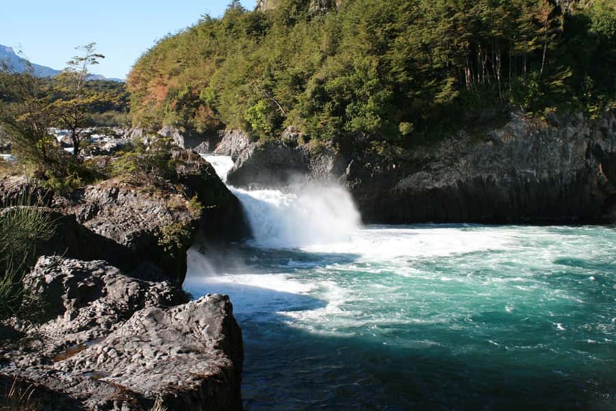 From Puerto Varas: Osorno Volcano & Petrohue Falls Day Tour - Why this route works so well from Puerto Varas