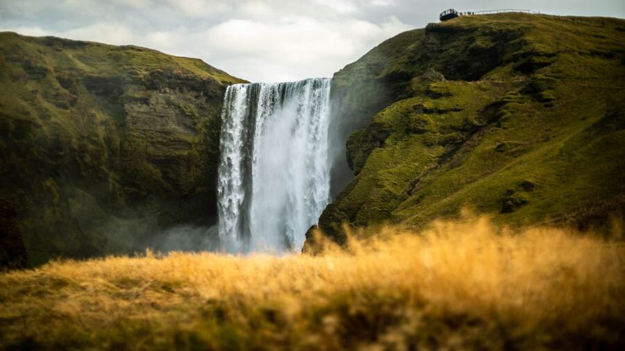 From Reykjavík: Vík Lava Show & South Coast Waterfalls Tour - The morning pickup and the road south