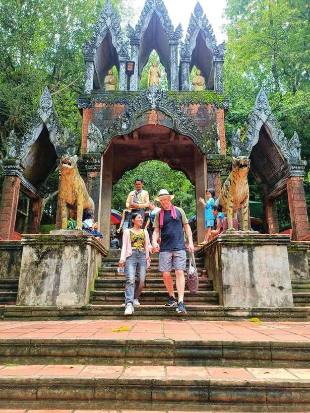 From Siem Reap: Guided Kulen Waterfall Tour - Hotel pickup and the drive into the hills