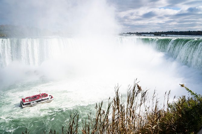 FROM TORONTO: Niagara Day Tour w/ Niagara on the Lake & Boat Ride - What this Toronto to Niagara tour gets right