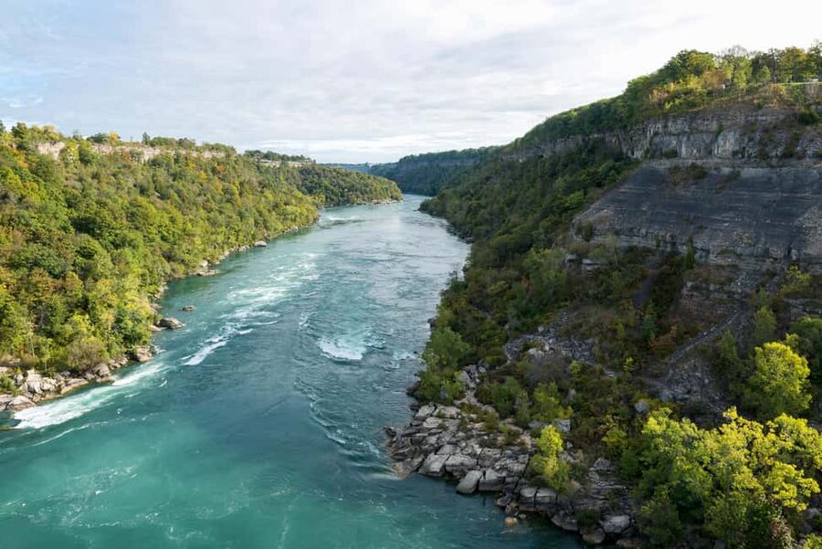 From Toronto: Niagara Falls Bus Tour with Boat Cruise - Key points to know before booking