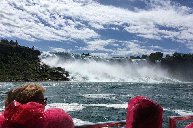 From Toronto: Niagara Falls Day Tour with Optional Boat Cruise - Maple Leaf Place and the Canadian tasting stop