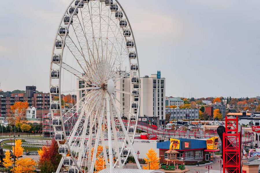 From Toronto: Niagara Falls Tour with Cruise & Maple Tasting - Lunch above the falls, if selected