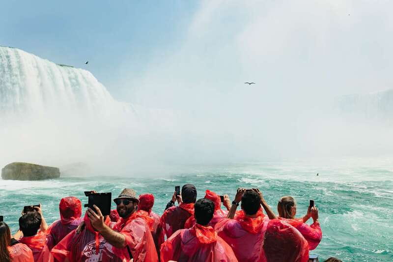 From Toronto: Niagara Falls + Winery, Cruise, & Lunch Option - A long but well-filled day from Toronto