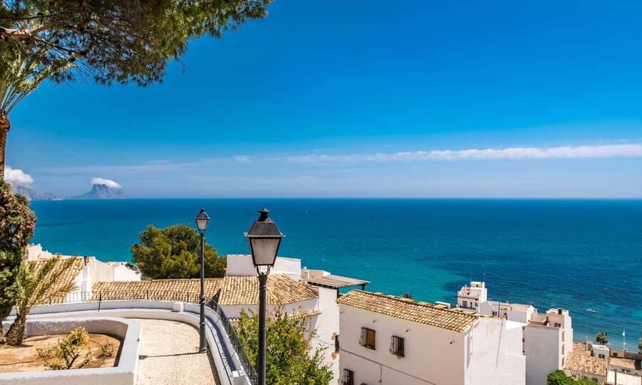 From Valencia: Trip to Guadalest, Altea, and entry to the Algar Waterfalls - Altea: white streets and Mediterranean views
