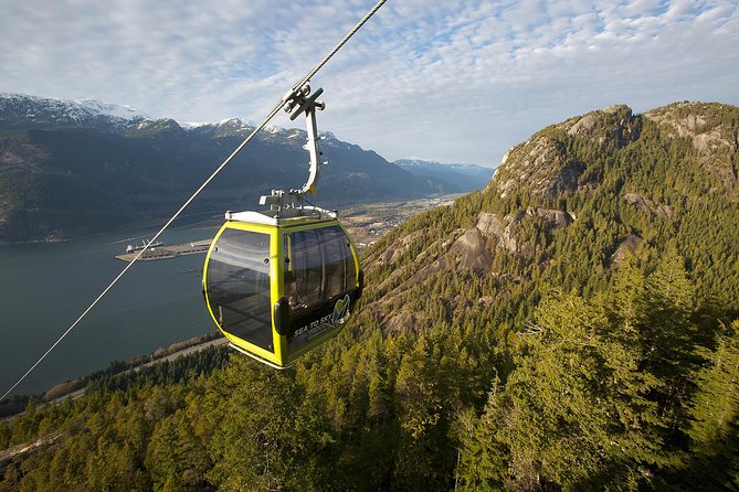 From Vancouver: Whistler & Sea to Sky Gondola with Shannon Falls - Starting in Vancouver at 8:50 a.m.