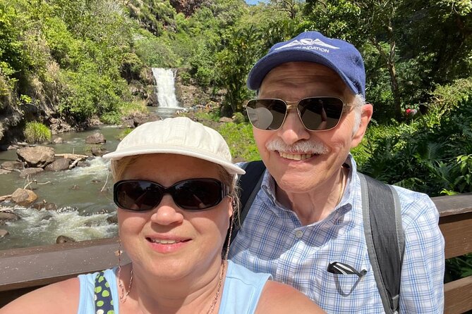 Full Day Oahu Tour with Byodo Temple & Waimea Waterfalls - Early Pickup From Waikiki