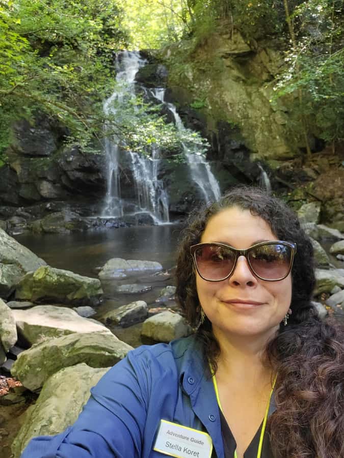 Gatlinburg: Great Smoky Mts National Park Waterfall Tour - What to bring for the 3.5-hour outing
