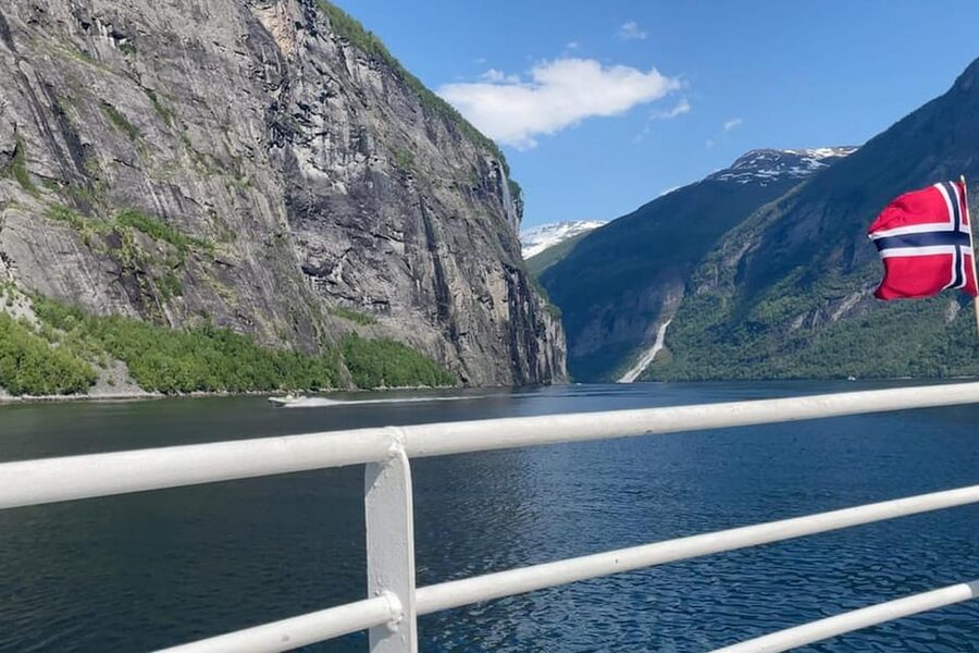 Geiranger Fjord Boat Tour with Waterfall Tasting - Friaren and the Suitor, with a taste of waterfall water