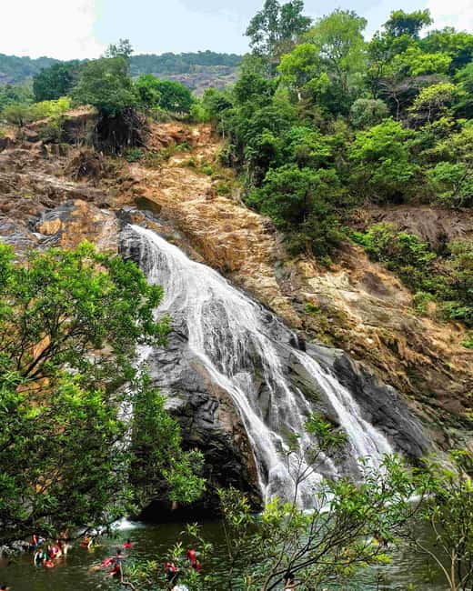 Goa: SIC Dudhsagar Waterfall and Spice Plantation Day Tour - Old Goa church and a first look at the past