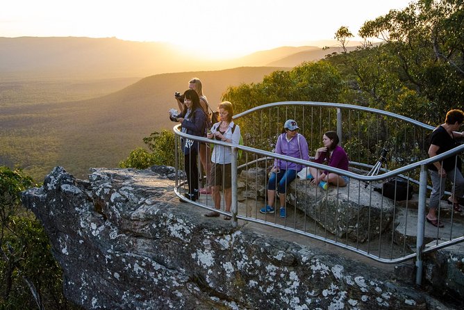 Grampians National Park with MacKenzie Falls and Kangaroos - The Balconies and the famous rock formation