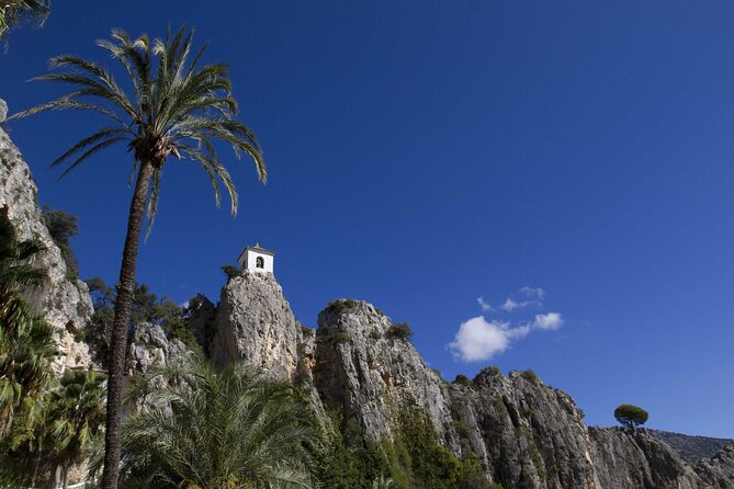 Guadalest and Algar Waterfalls Tour from Alicante or Benidorm - Guadalest: a compact village with a big view