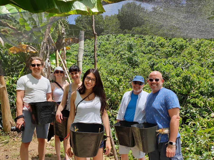 Guatape Coffee Villa including Rock Town & Waterfall - The long road from Medellin to Antioquia’s mountain country