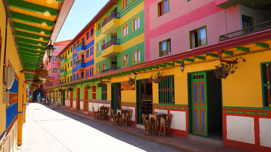Guatape Coffee Villa including Rock Town & Waterfall - Climbing El Penol Rock for the big view