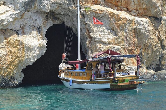 Half-Day Boat Tour to Antalya Waterfalls - Swimming at Falezler’s sea cliffs