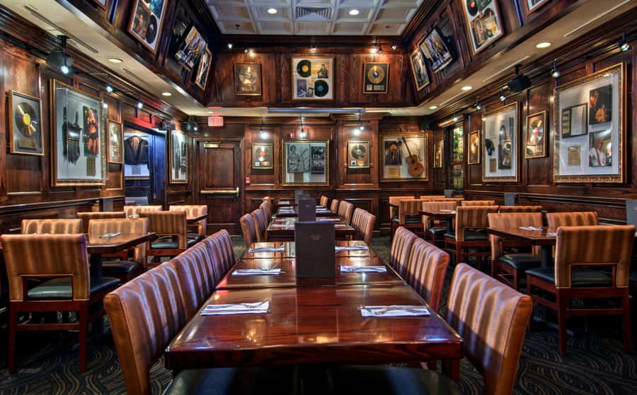 Hard Rock Cafe Meal: Niagara Falls, United States - A Hard Rock meal near Niagara Falls