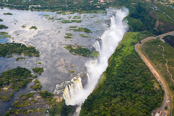 Helicopter Scenic Flight over Victoria Falls 25-27 Minutes Game - Seeing Victoria Falls from the Zambezi National Park helipad