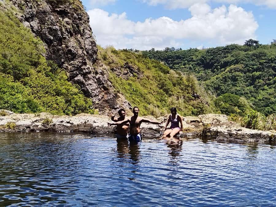 Henrietta: Hiking at the Tamarind Waterfalls - Finding the first Tamarind Falls