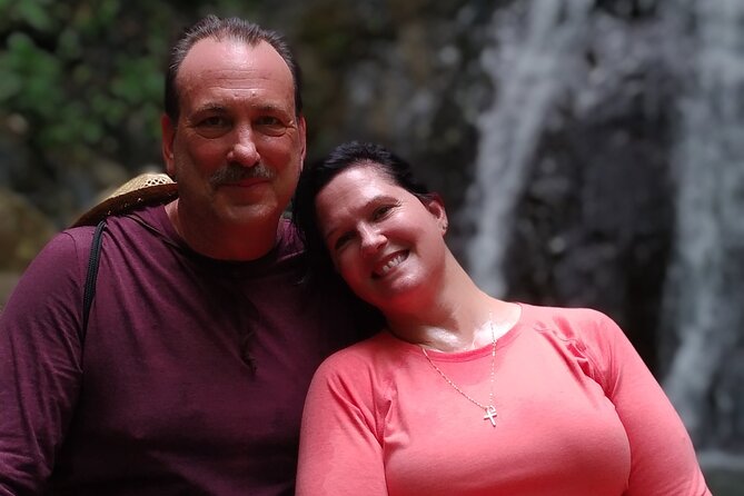 Hike 10 waterfalls in Jaco lunch included - Starting at Finca Los Solís
