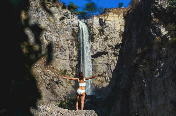 Hike and Swim in fresh springs and waterfalls in Guadalajara - Heat, humidity, and the climb back