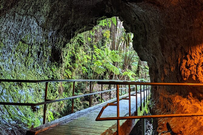 Hilo-6 Hour Private Tour-Volcanoes NP, Rainbow Falls and more. - Three hours among volcanoes