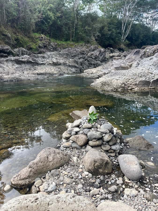 Hilo: Waterfall Hike and Swim with Native Hawaiian - Waiānuenue and Peʻepeʻe: Hilo’s waterfall country
