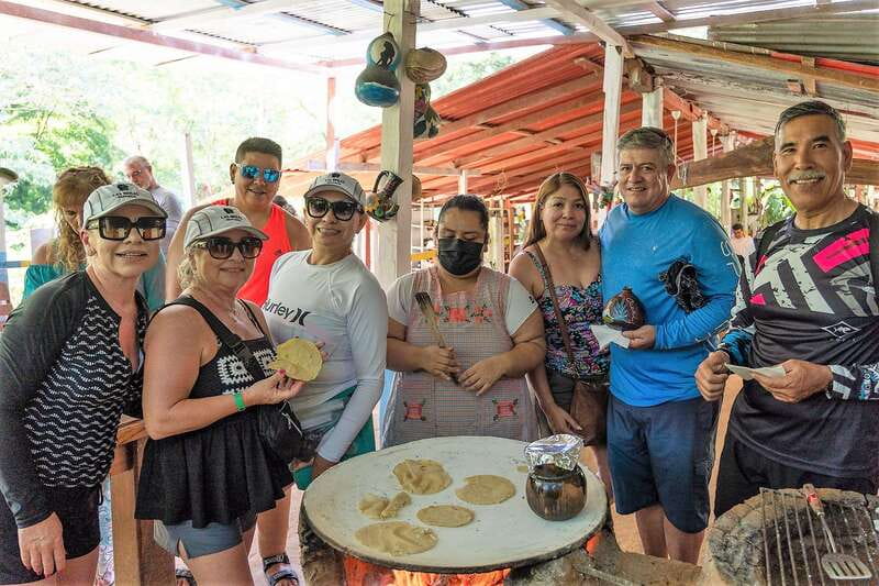 Huatulco: Mountain Waterfall Tour with Local Lunch - An early start from Tangolunda