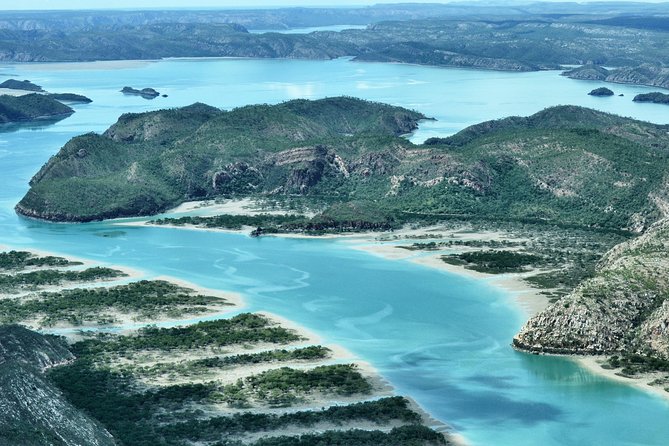 Incredible Islands Tour - Horizontal Falls & Cygnet Bay Pearl Farm - From Roebuck Bay to the Kimberley coast