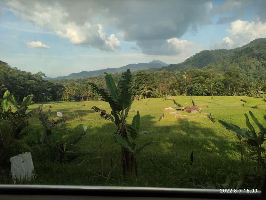 Jakarta: Active Volcano, Waterfall &beautiful local village - Why this West Java day trip works