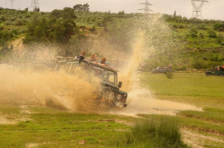 Jeep Safari-Lunch-Boat-Canyon-Waterfall-Foam,Water Party - Lunch beside Green Lake