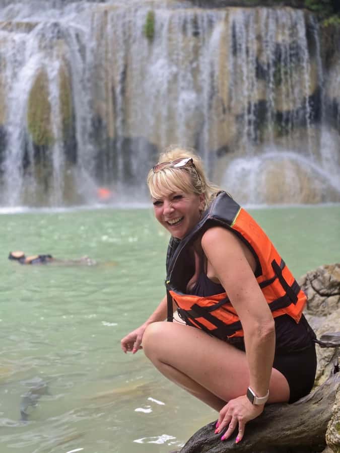 Kanchanaburi and Erawan Waterfalls Day Tour from Bangkok - A riverside lunch that earns its place