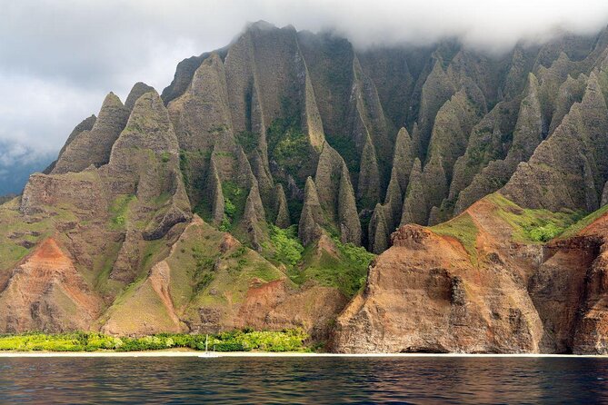 Kauai Deluxe Waterfall Safari: Helicopter Tour - Key points to know before you book