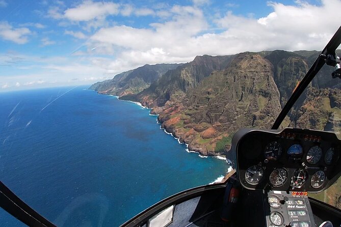 Kauai Private Doors-Off Helicopter: Ultimate Waterfalls & Canyons - Why a helicopter makes sense on Kauai