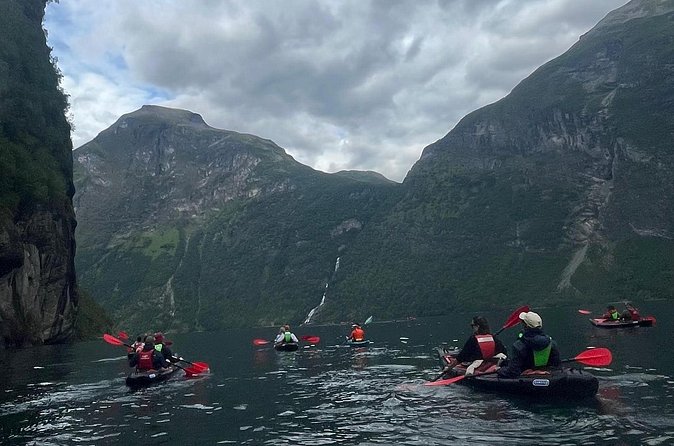 Kayak Tour with Waterfall Views in Geiranger - How beginner-friendly is this kayak tour?