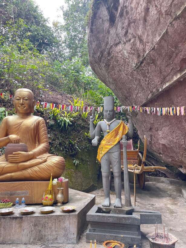 Koh Ker, Kulen Waterfall and Beng Mealea from Siem Reap - Koh Ker and the seven-tiered Prasat Thom