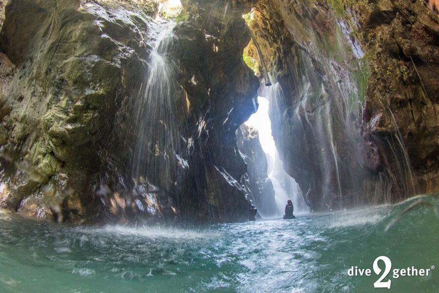 Kourtaliotiko Gorge: Snorkel Trip to the Waterfalls - Walking hip-deep through fresh mountain water