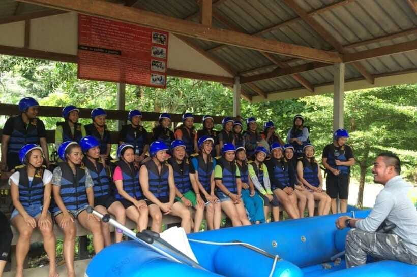 Krabi: 5km Rafting and Waterfall Tour - The 5km rafting run