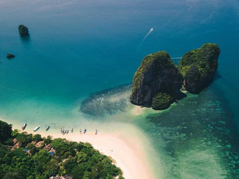 Krabi: Emerald Pool, Hot Waterfall, & Tiger Cave Temple Tour - Tiger Cave Temple and the 1,260-step climb