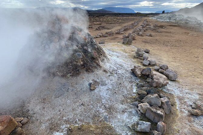 Lake Myvatn Private Day Tour Mývatn, Godafoss Waterfall for Cruise Ships - Lake Myvatn’s volcanic setting