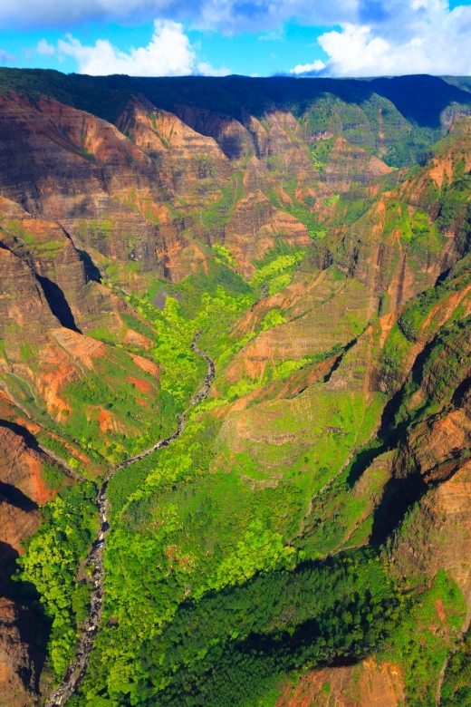 Lihue: Deluxe Waterfall Safari Helicopter Tour - Jurassic Falls and the movie moment