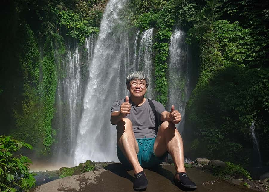 Lombok: Sendang Gile and Tiu Kelep Waterfalls Tour - Crossing the river to Tiu Kelep